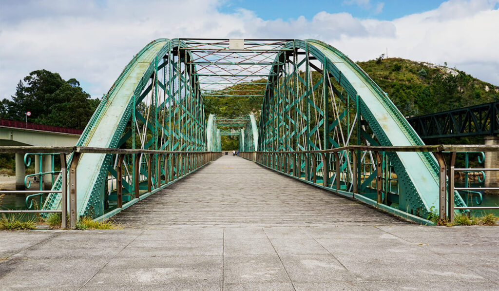 puente viejo de O Barqueiro en A Coruña