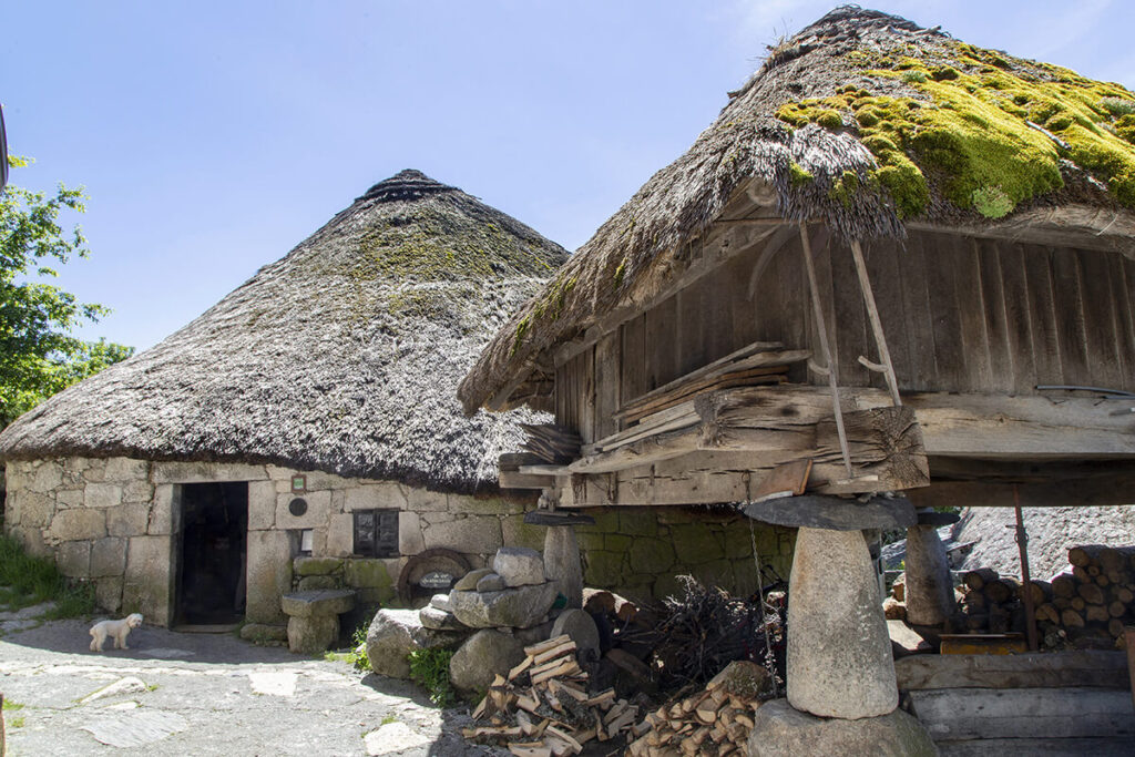 los pueblos más bonitos de Lugo O Piornedo