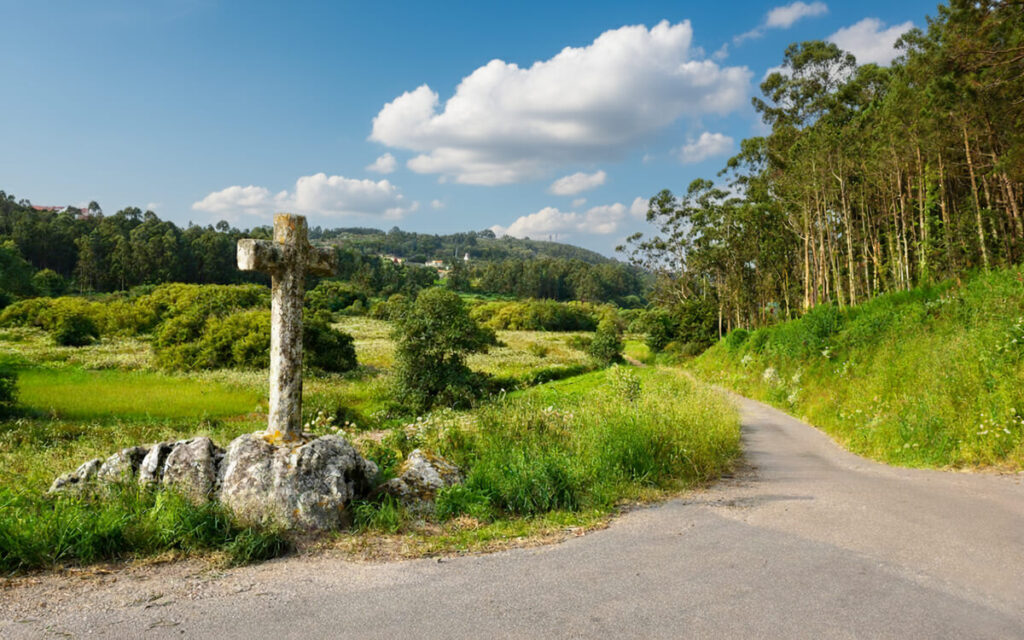 cruceiro da Pedra da Serpe en Corme, uno de los más singulares de Galicia
