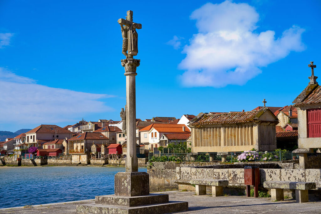 cruceiros de Combarro en Galicia