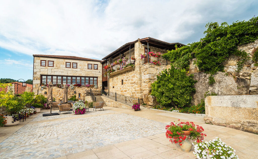 pazos gallegos donde dormir (pazo de Esposende en Ourense)