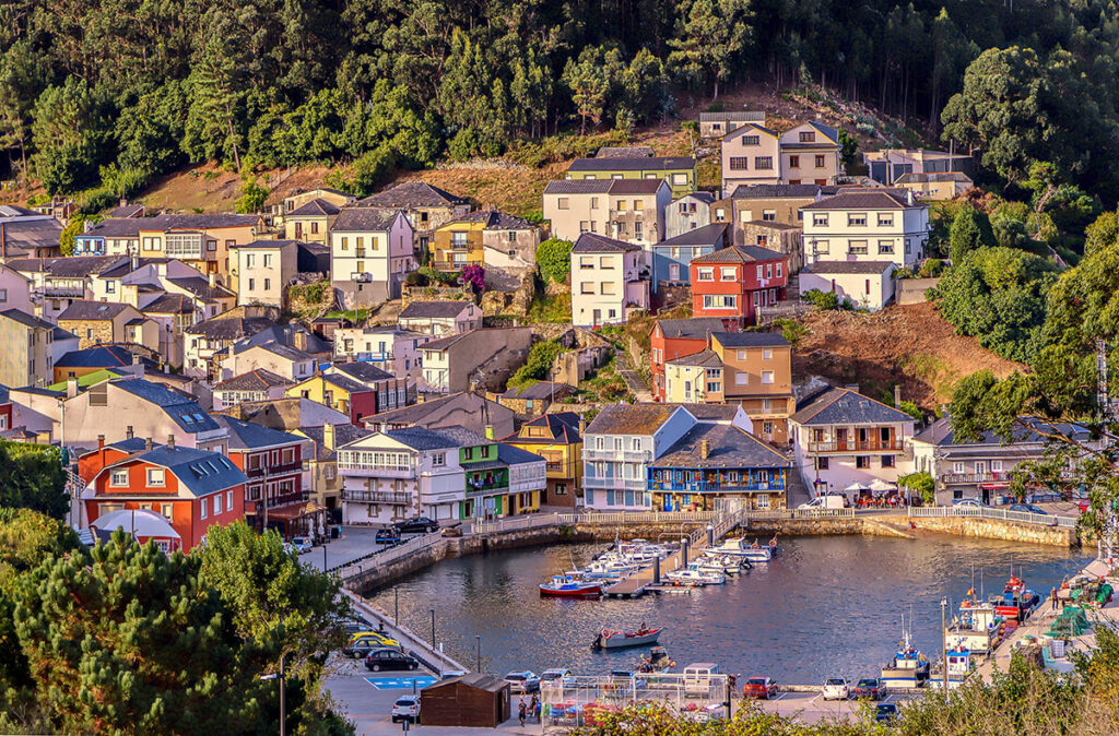 O Barqueiro, uno de los pueblos más bonitos qué ver en Espasante y alrededores