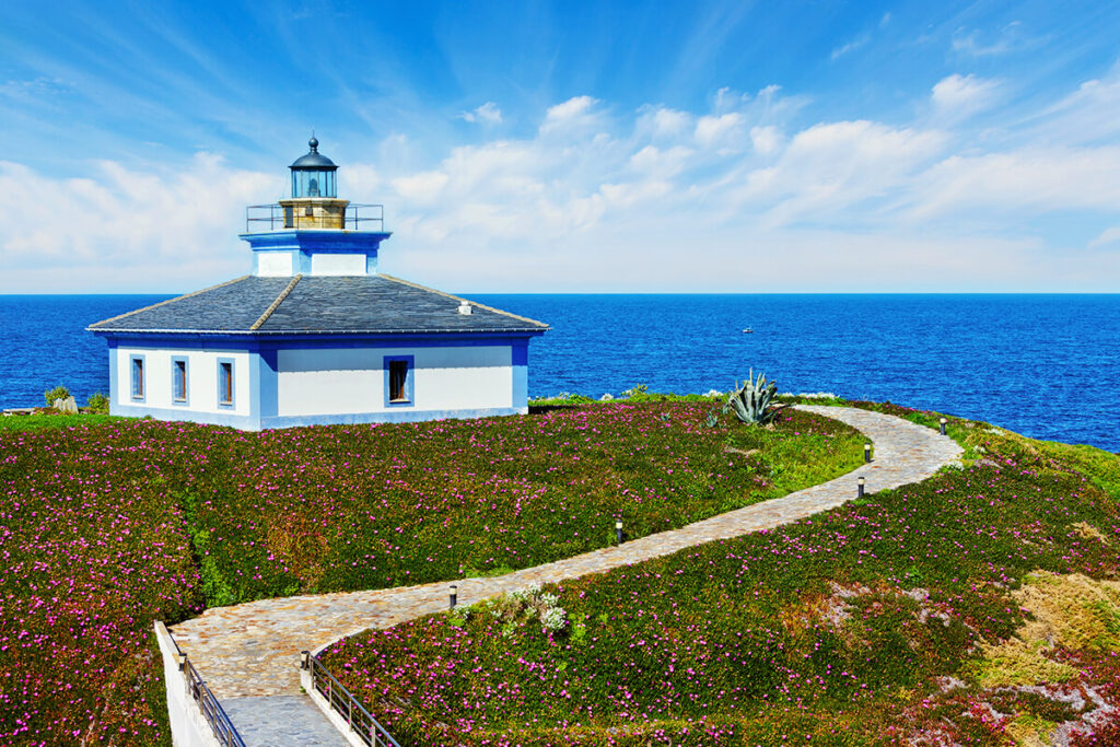 faro antiguo de Isla Pancha en Ribadeo
