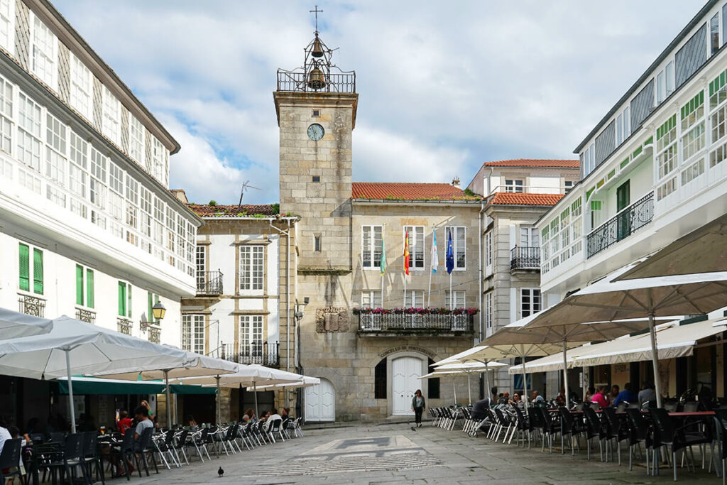 la Praza Real, uno de los imprescindibles qué ver en Pontedeume