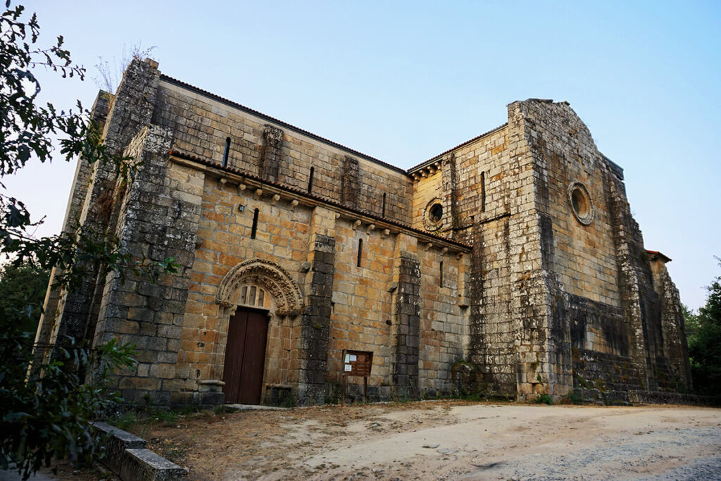 monasterio de San Lourenzo de Carboeiro