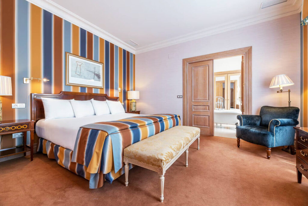 habitación del Eurostars Gran Hotel La Toja, uno de los mejores hoteles 5 estrellas de Galicia